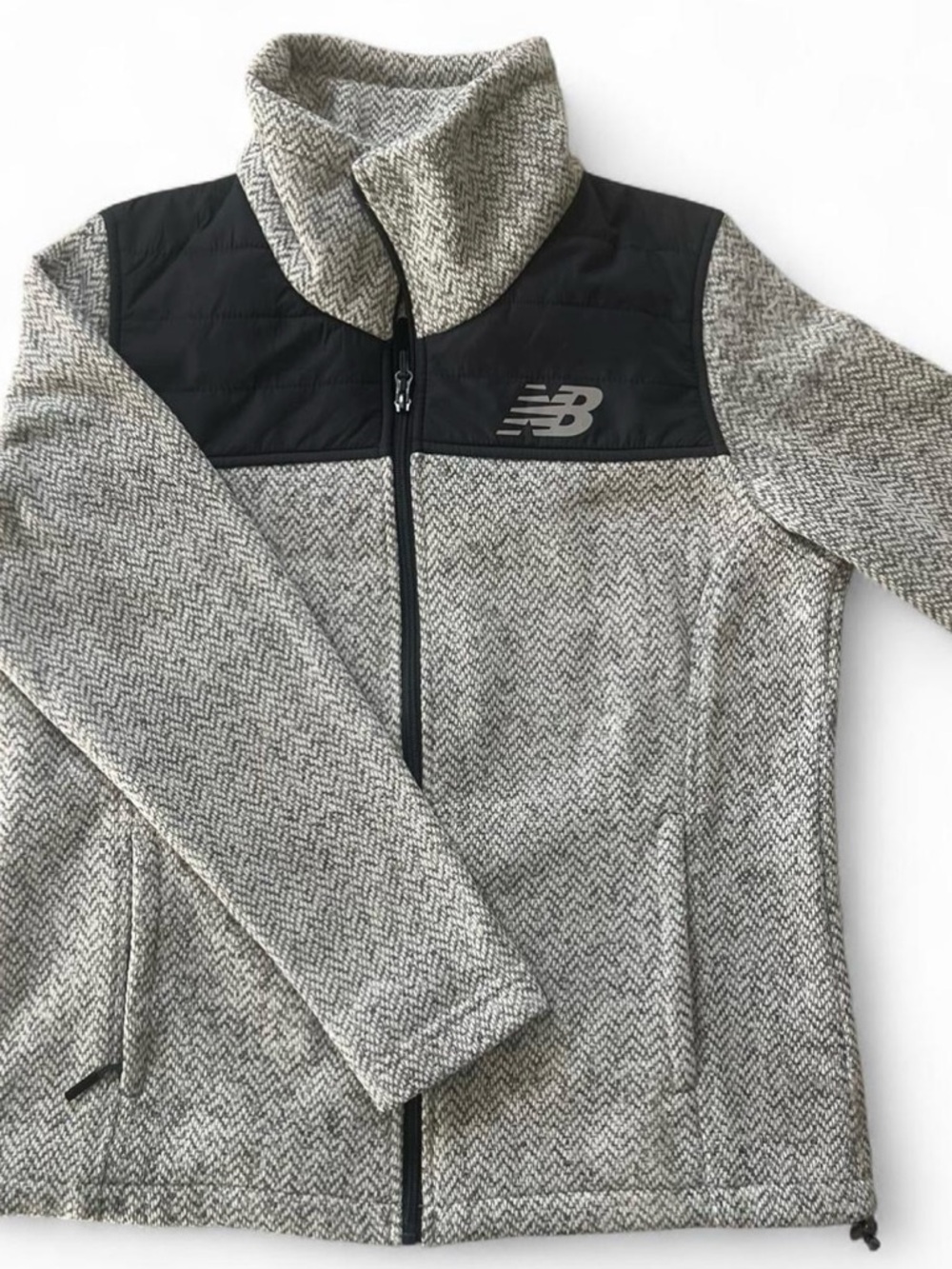 New Balance grey and black fleece size large jacket #athleisure #fleece